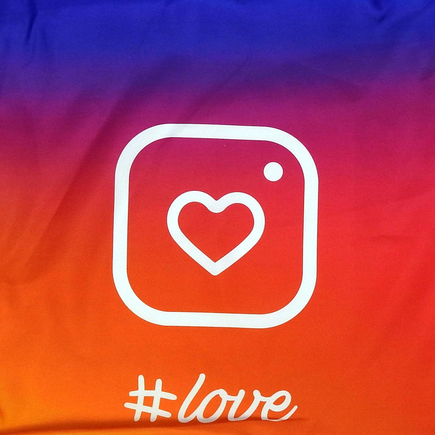 Insta #love Cushion REF 30 - Image 4