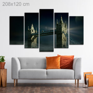 London Bridge on a Foggy Night