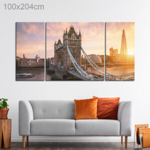 Sunrise at London Tower Bridge