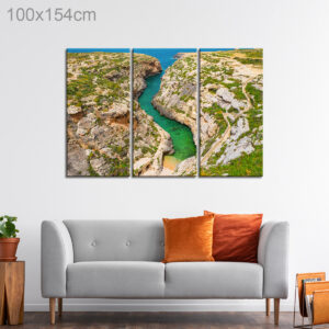 Small Beach in Wied Il-Ghasri, Gozo