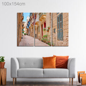 Alleyway in Valletta, Malta