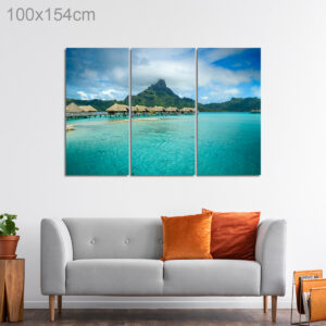 View of Mount Otemanu, Pacific Ocean