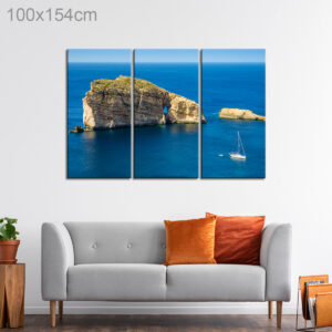 Hagret Il-General Rock in Dwejra, Gozo