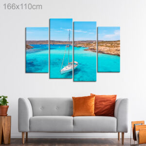 Yacht on the Blue Lagoon, Comino