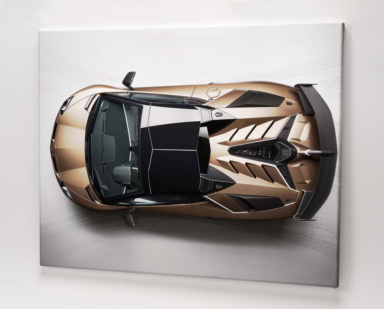 Lamborghini Aventador Supercar - Image 2