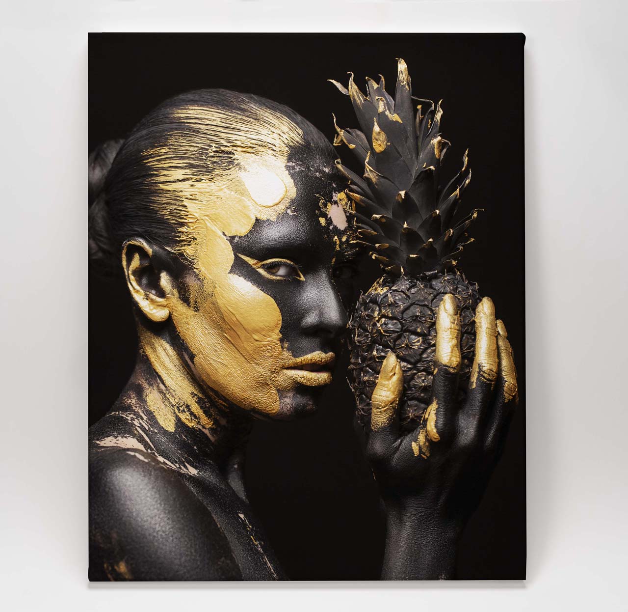 Golden Face Pinapple