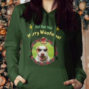 Dog in Christmas Wreath #1 | Tshirt, Hoodie & Sweatshirt
